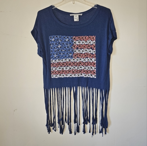 American Rag Floral USA Flag Cold Shoulder Size XS Oversized - Picture 2 of 7